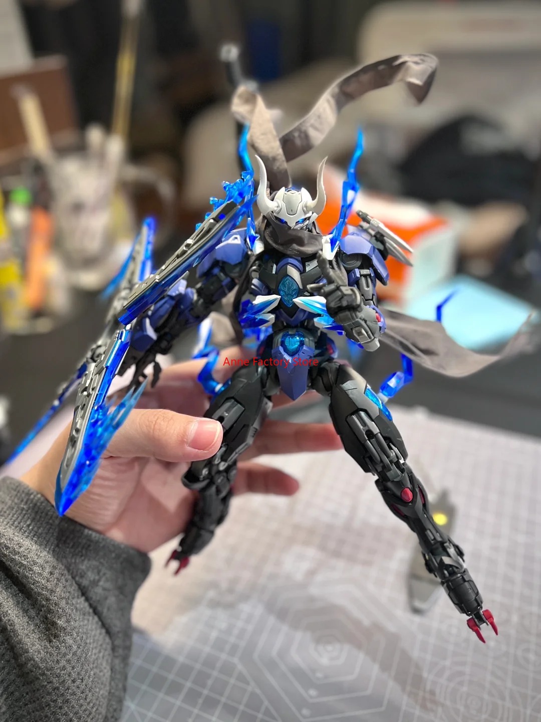 HEMOXIAN MG 1/100 Scale Lone S - огляд і ціна Model Kit Lone Shadow