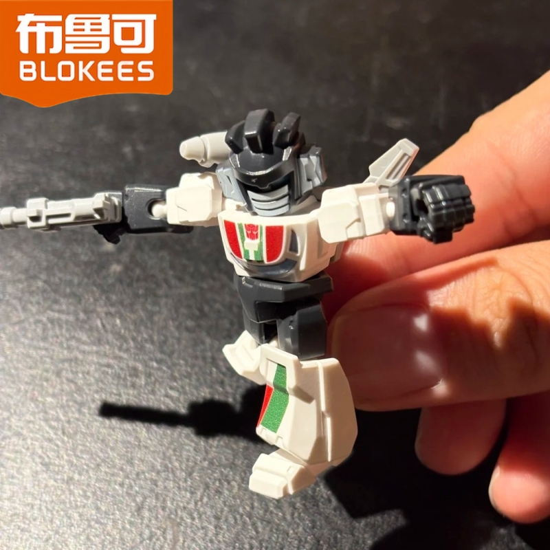 Blokees Transformers Defender  - огляд і ціна Model Kit Transformers